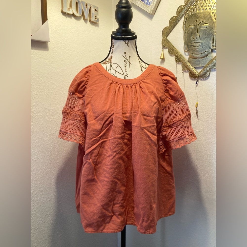 Old Navy SS FLTR Croche top redbasil
